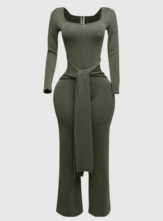 Snatched & Sleek Jumpsuit (Plus Size)