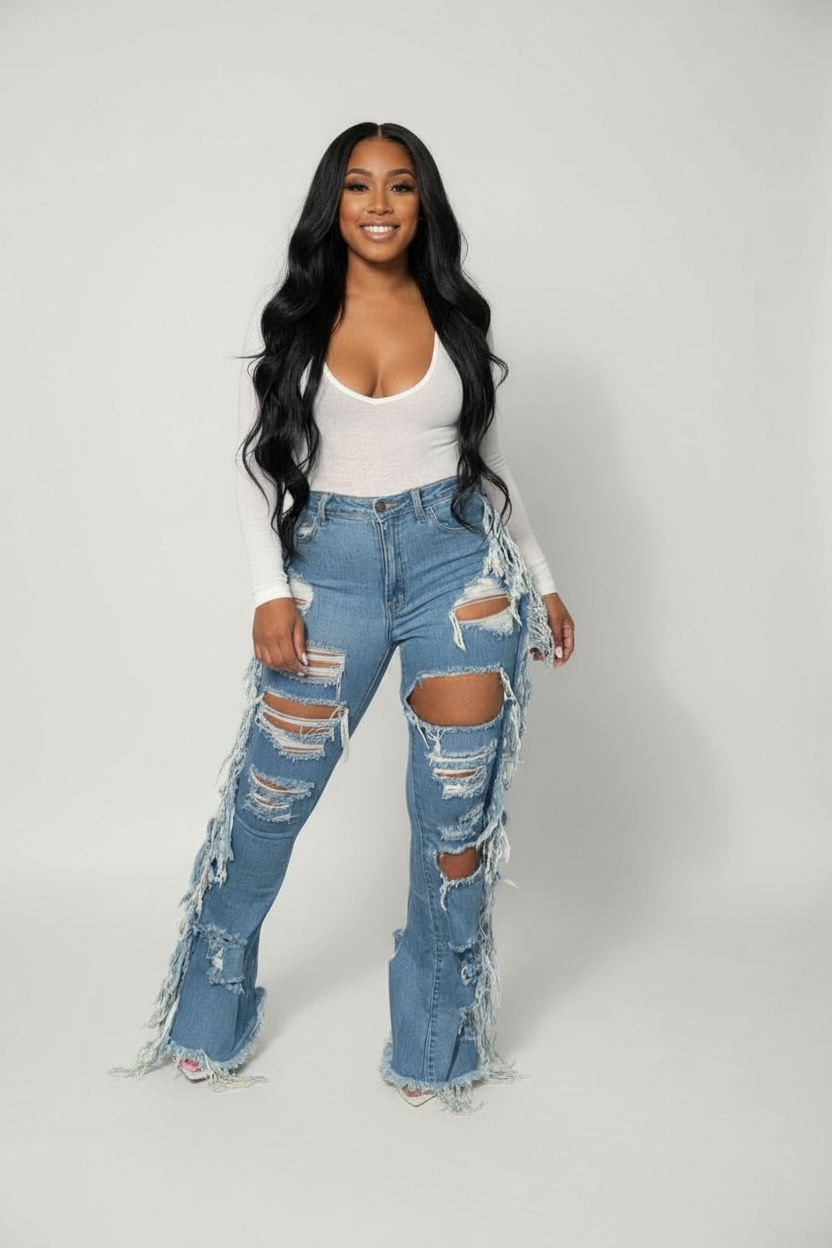 STREET CHIC RIPPED JEANS